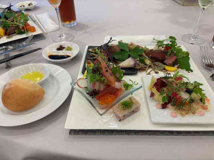 試食会の料理。和と洋を食べ比べできました。