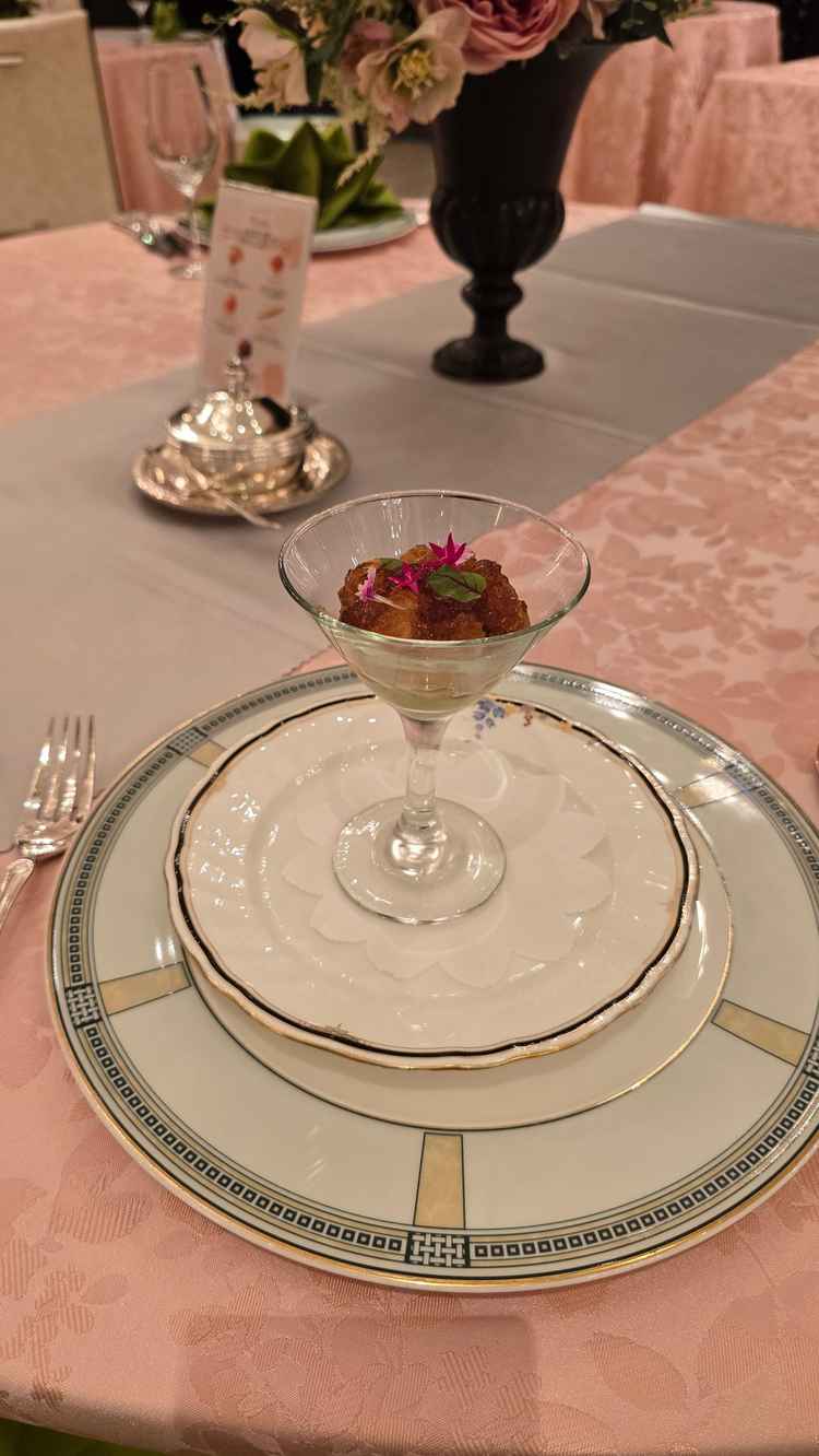 前菜のジュレ。美味しかったです。