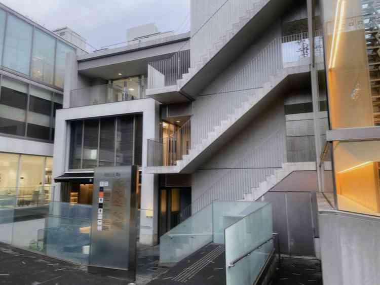 当日は入口にスタッフが並んで案内してくれるそうで、ゲストも迷わず安心できると感じました。