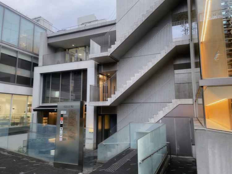 当日は入口にスタッフが並んで案内してくれるそうで、ゲストも迷わず安心できると感じました。