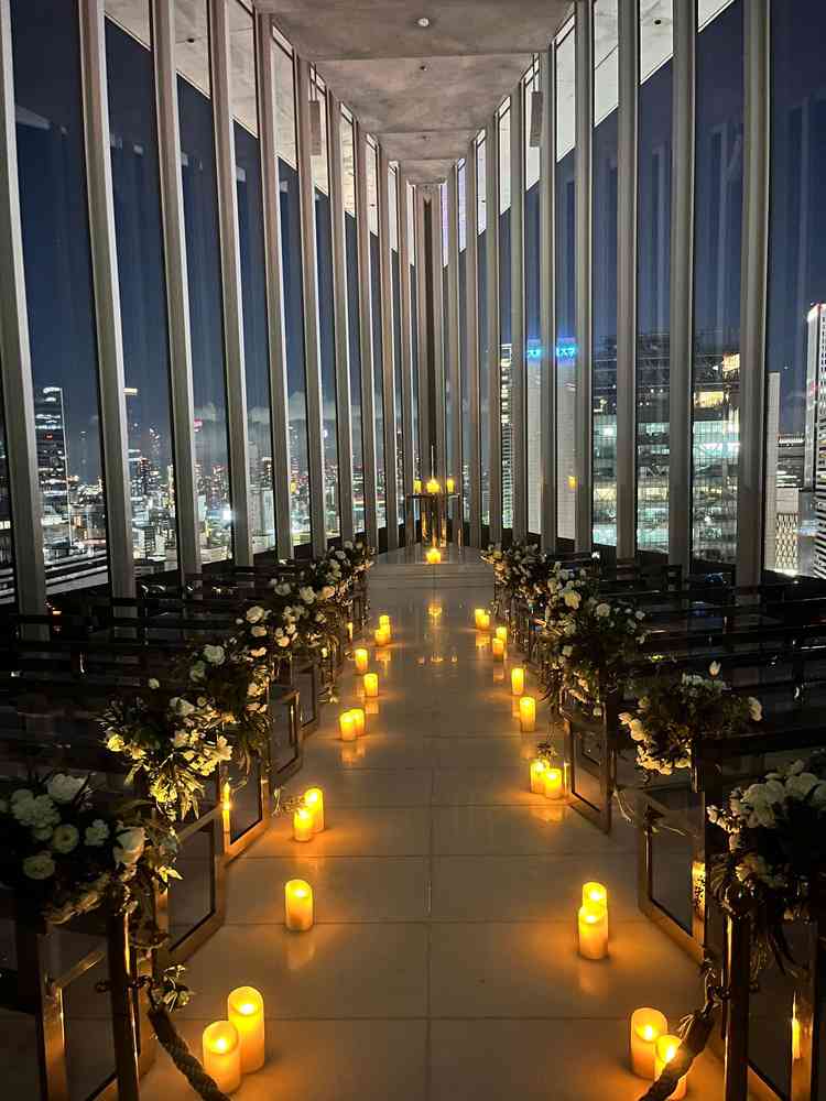 ナイトチャペルを見学させていただきました。非日常感を感じられて感動しました。