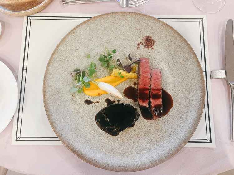 メインのお肉です。