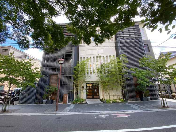 外観は非常にスタイリッシュで、洗練された印象でワクワクしました。