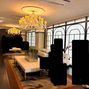 気になってしまったのが天井の低さ。ゲストが来てすぐ入る待合？で窮屈に感じてしまいました、、、