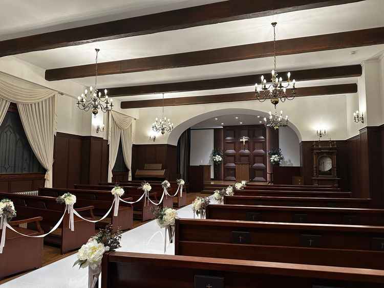 ホテル内にあるチャペル。オルゴールが置いてありとても良い雰囲気でした。