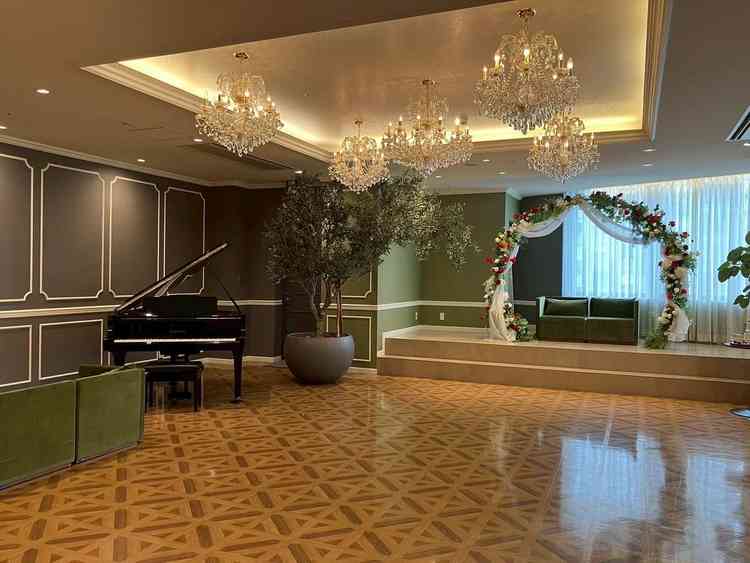 挙式後に30分程行われるウェルカムパーティー。ここで写真やウェルカムドリンクをいただく。