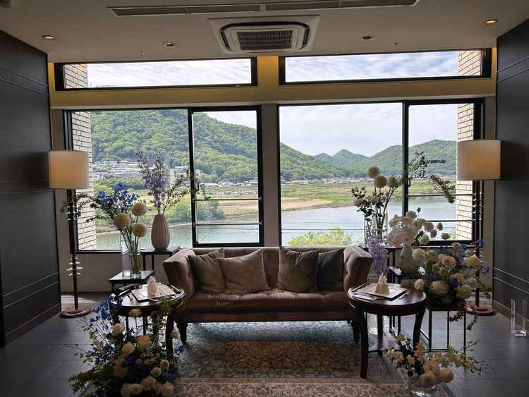 こちらの披露宴会場は外の景色が見えるので景観がとてもよかったです。