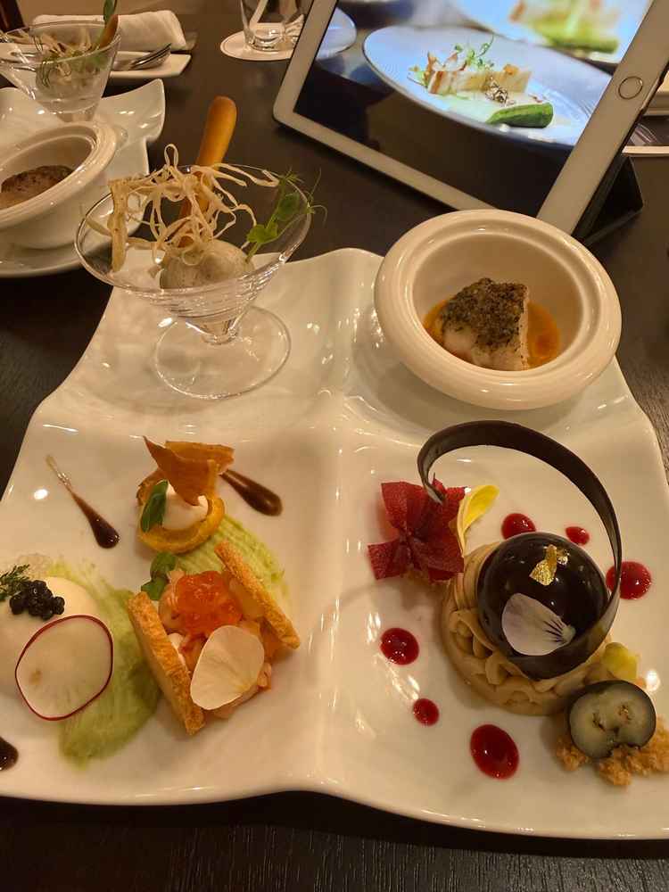 試食も様々なコースの料理が食べられて良かった。肉料理が美味しかった。
