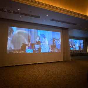 秋桜の会場です。エンディングムービーの見本を見せていただきました。