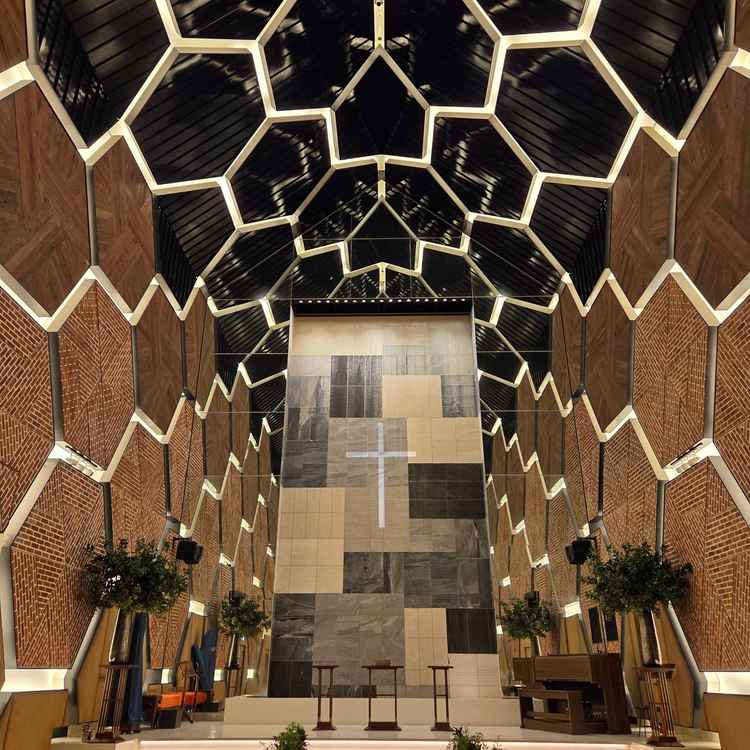 実際は赤レンガで、写真と違う雰囲気