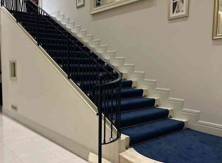 披露宴会場内の階段です。