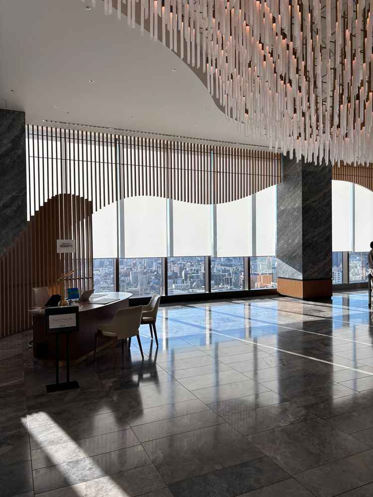 宿泊のリセプションを行う場所。23階にあり、ここで結婚式当日に写真も撮れる。