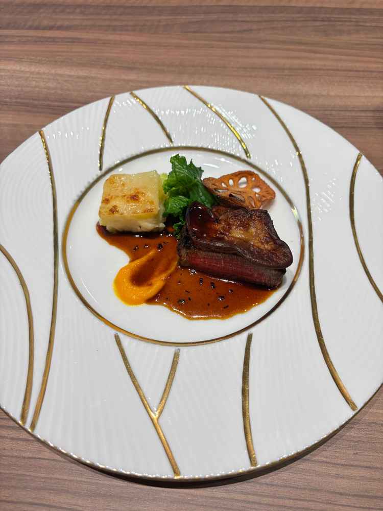 試食のお肉料理