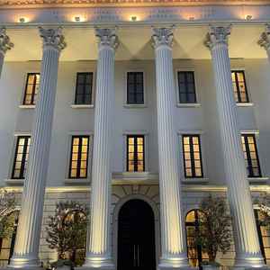 正面からの写真。玄関