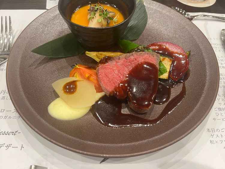 お腹と茶碗蒸しです。どちらも美味しかったです。