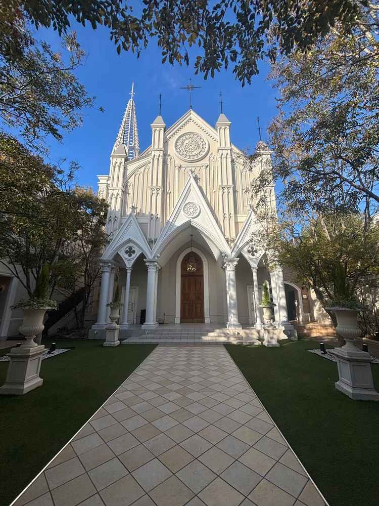 大聖堂外観。メルヘンで日本じゃないみたいでした。