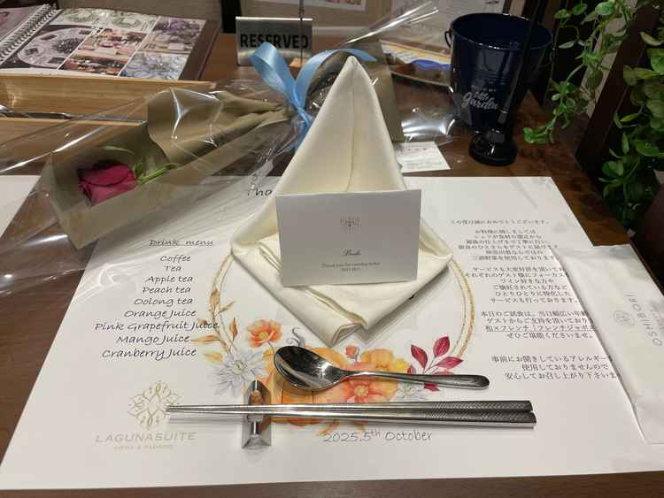 試食の前のテーブルセット