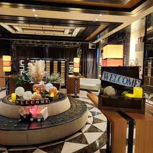 エントランスも居心地が良さそうでラグジュアリー感がありました。