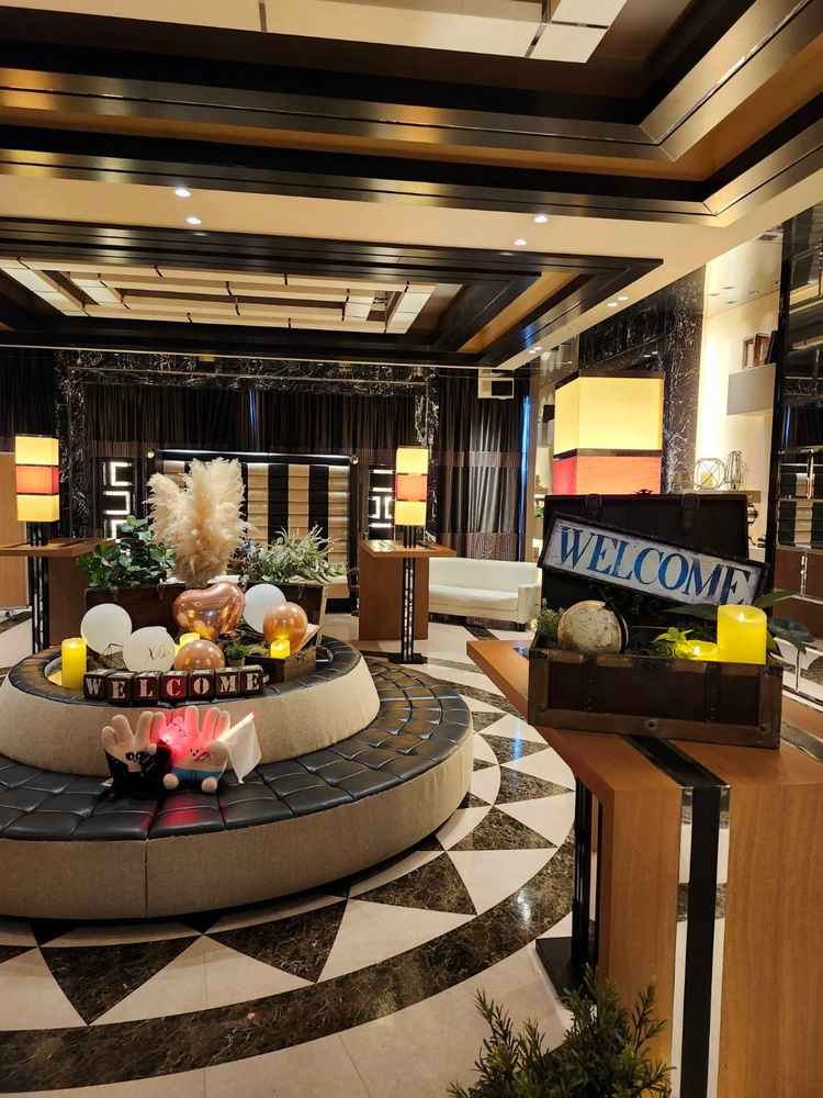 エントランスも居心地が良さそうでラグジュアリー感がありました。