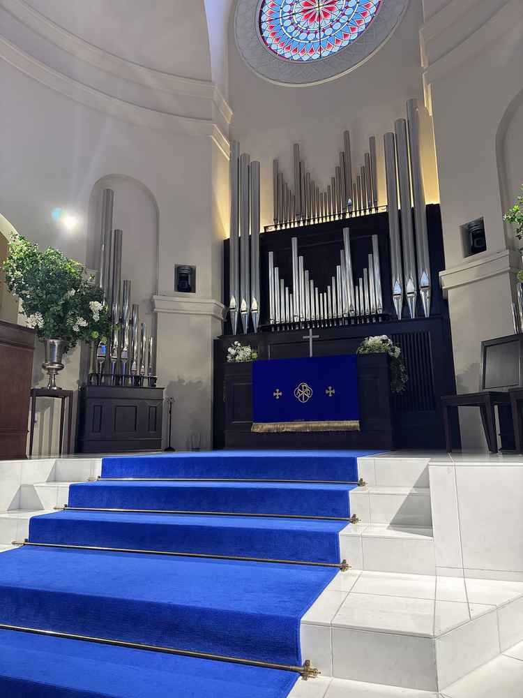 印象通り綺麗なチャペル。