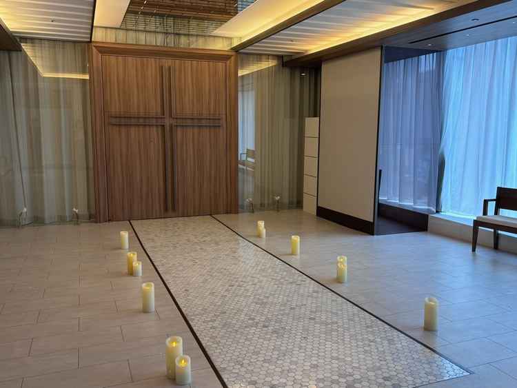 扉が開いた瞬間に特別な時間が始まるような、期待感を高めてくれる空間だと感じました。