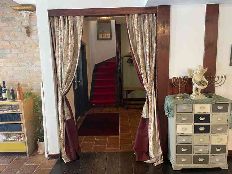 披露宴の出入り口の様子