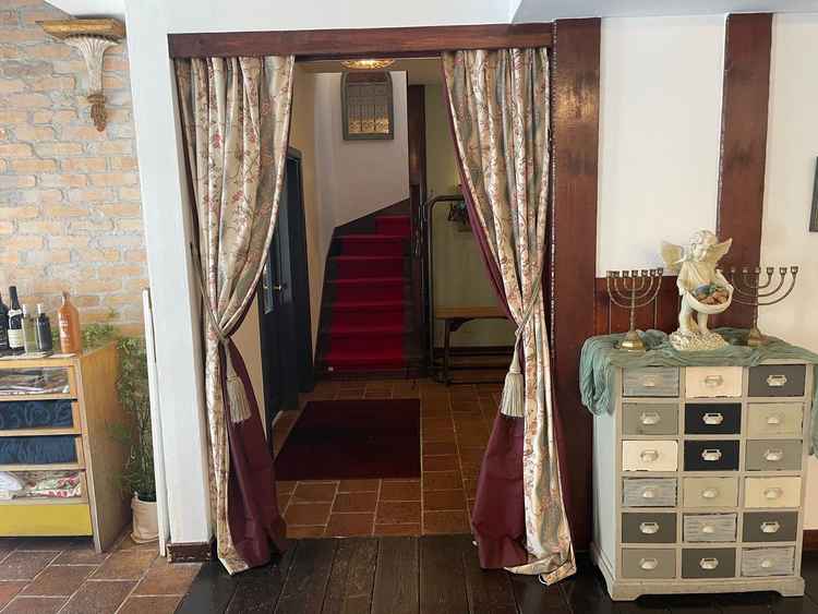 披露宴の出入り口の様子