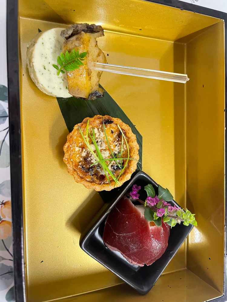 前菜の見た目が美しいです