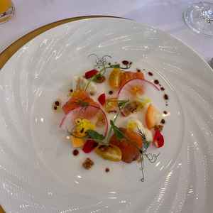 試食の前菜です。見た目もすごく可愛かったのですが、見た目以上の味でとても美味しく満足です。