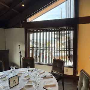 気に入った披露宴会場の部屋から見える五重塔