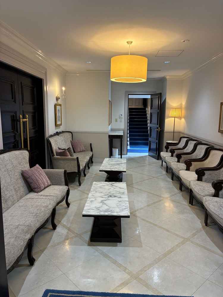 親族待機室も広すぎずちょうど良い大きさ