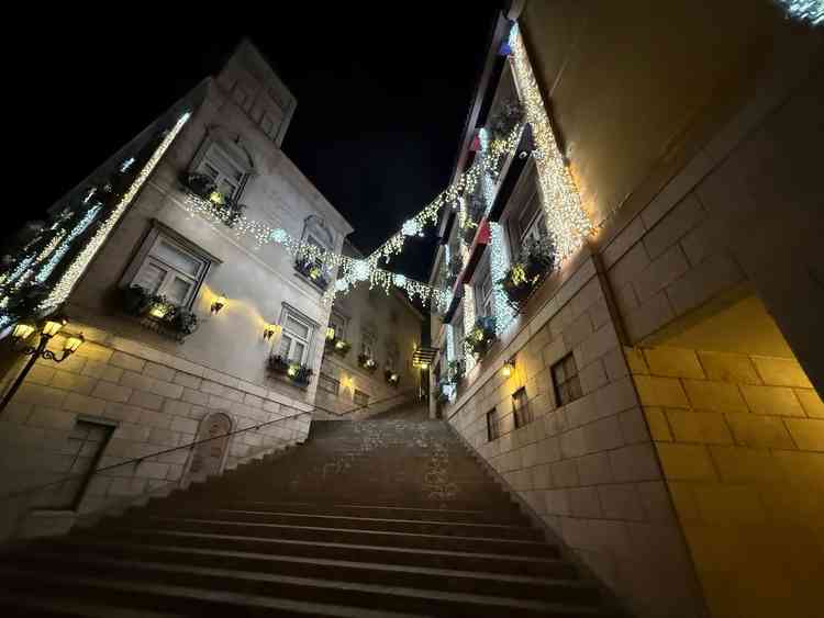 この式場といえばこの階段と言っても過言では無いと思います。道路からも見えるこの景観が良い。