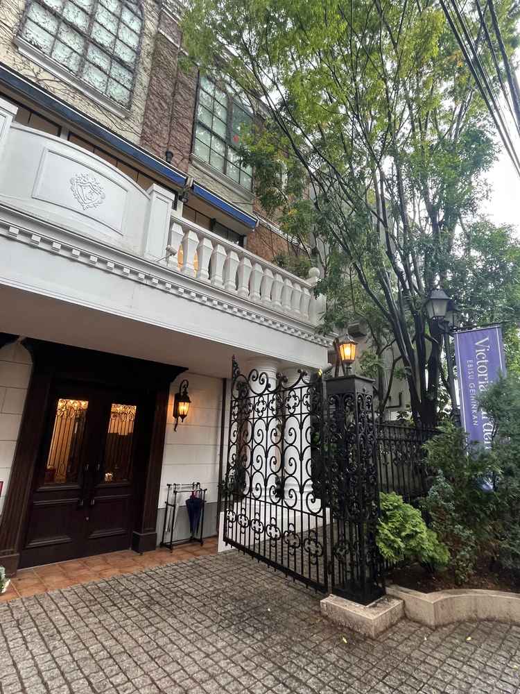 外観が英国風で素敵でした。