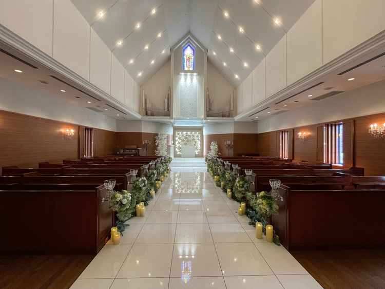 チャペル。白を基調とした上品な空間でした。