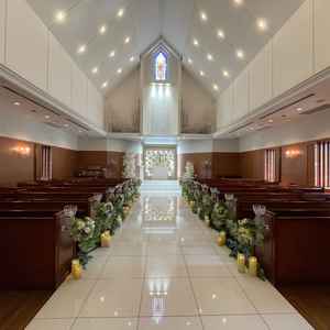 チャペル。白を基調とした上品な空間でした。