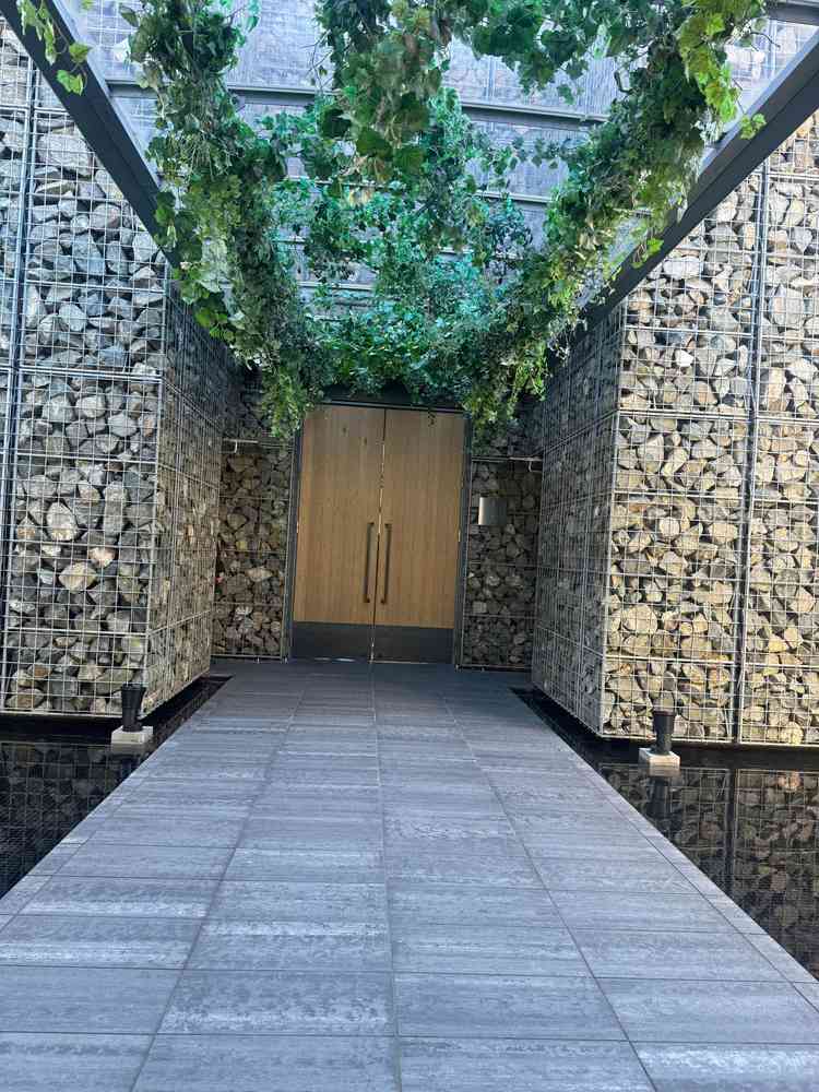 チャペル入り口