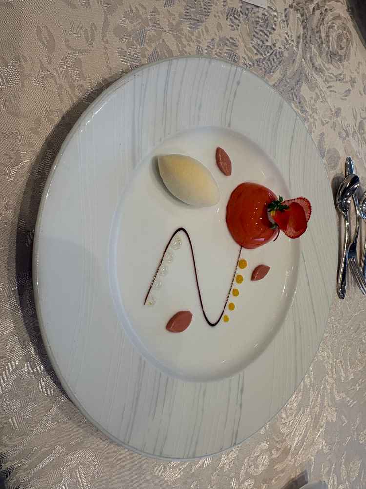 試食会のデザートです。