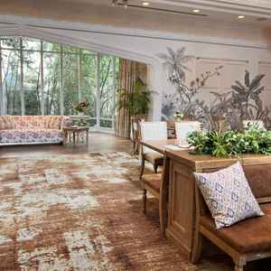 披露宴会場。リニューアルから間も無く綺麗でした。ゲストもソファ席があり、リラックスできそうでした。