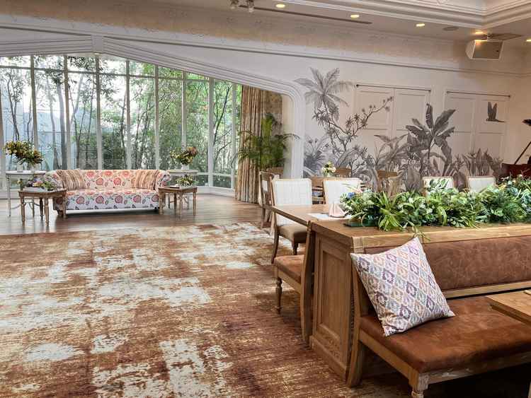 披露宴会場。リニューアルから間も無く綺麗でした。ゲストもソファ席があり、リラックスできそうでした。