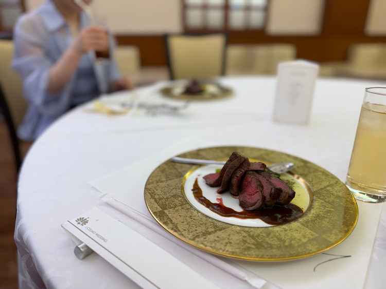 お肉は美味しかったものの、期待値よりは下回った。もっと美味しさを追求して欲しい。