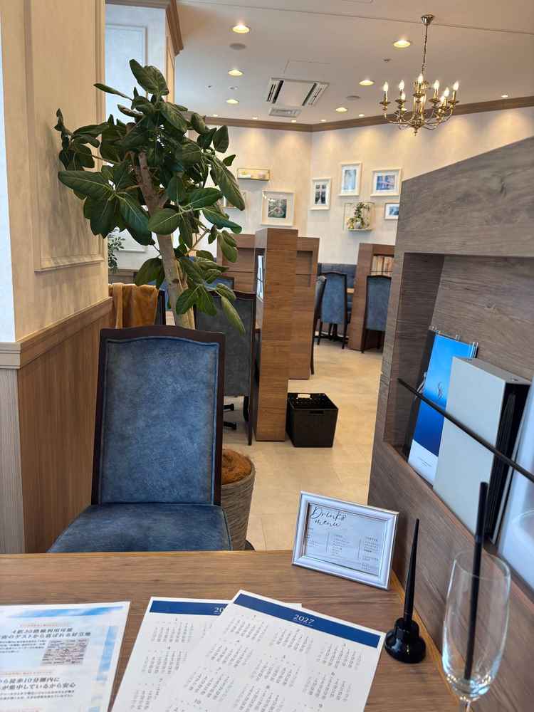 この日は見学時のスペース。ここで7時間悩まさせて頂いた末、こちらの会場にお願いすることを決めました