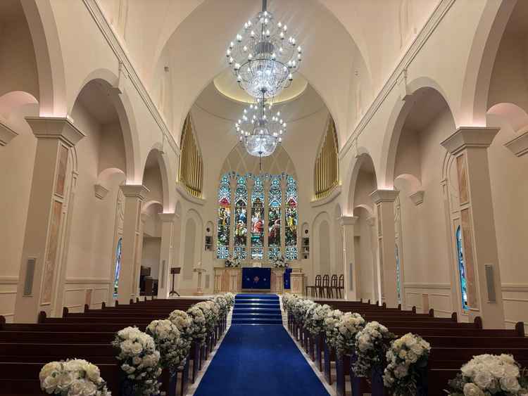 チャペル。大聖堂のステンドグラスが美しく、厳かな雰囲気だった。