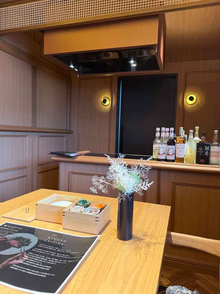 試食会場、個室