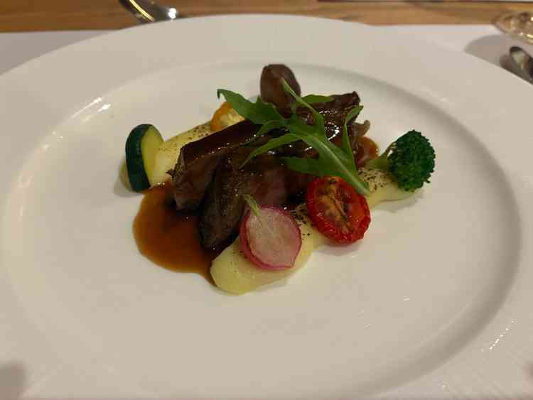 試食させていただいた料理です。前菜からデザートまで全て非常に美味しかったです。