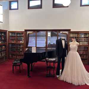 本棚の本は本物だそう