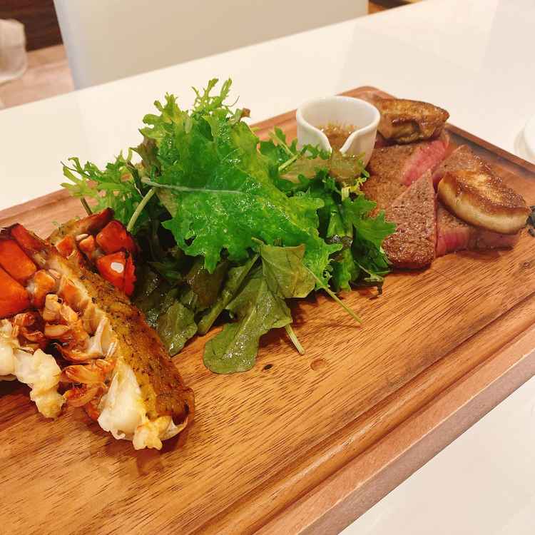 フォアグラまでいただけて満足