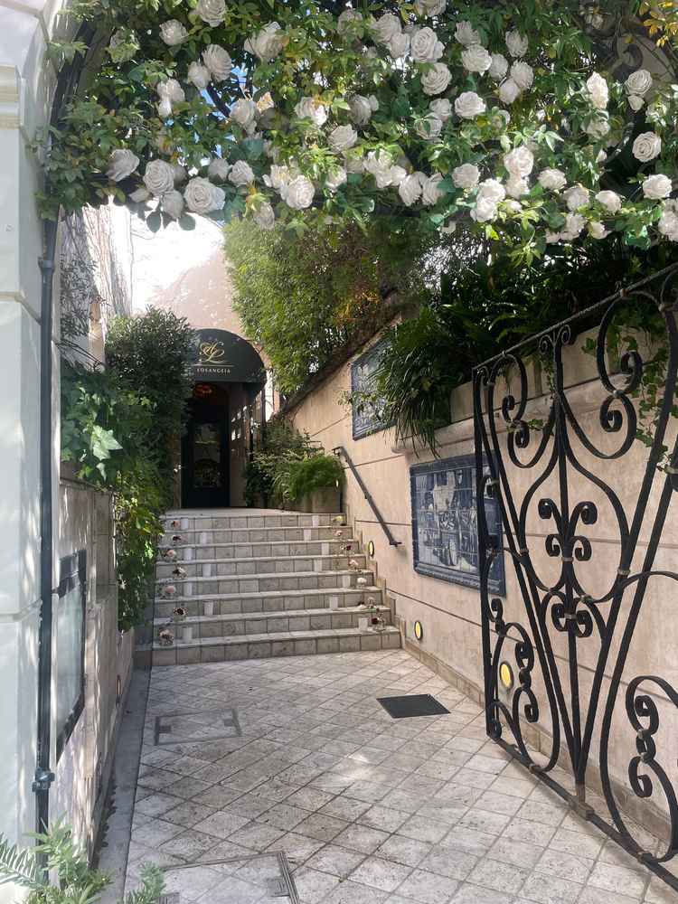 チャペルと披露宴会場の入り口