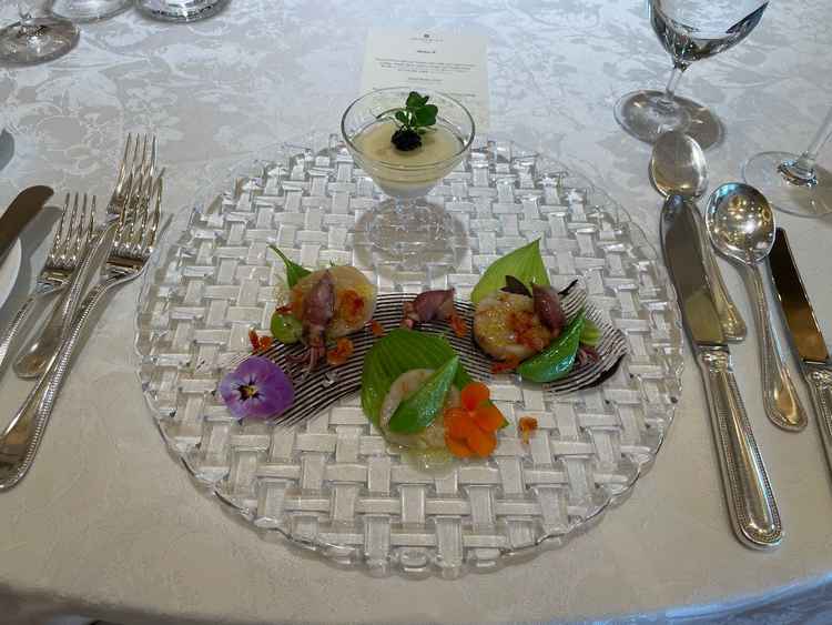 試食した料理の様子。とても美味しく、華やかな見た目が素敵だった。