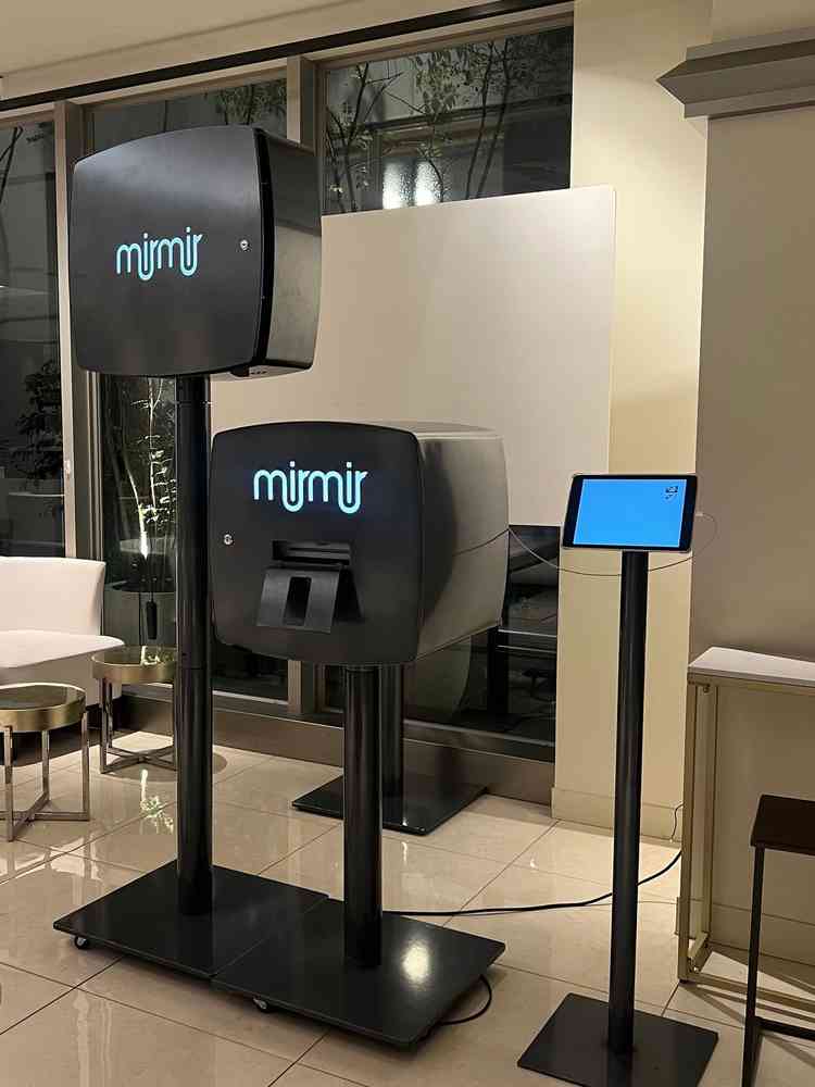 mirmirのフォトブース(プリクラ)を設置できる。