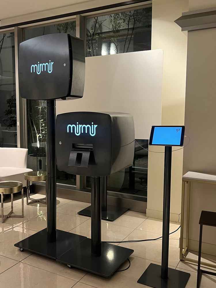 mirmirのフォトブース(プリクラ)を設置できる。